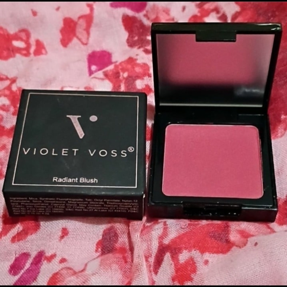 Violet Voss Radiant Blush in Make Me Blush